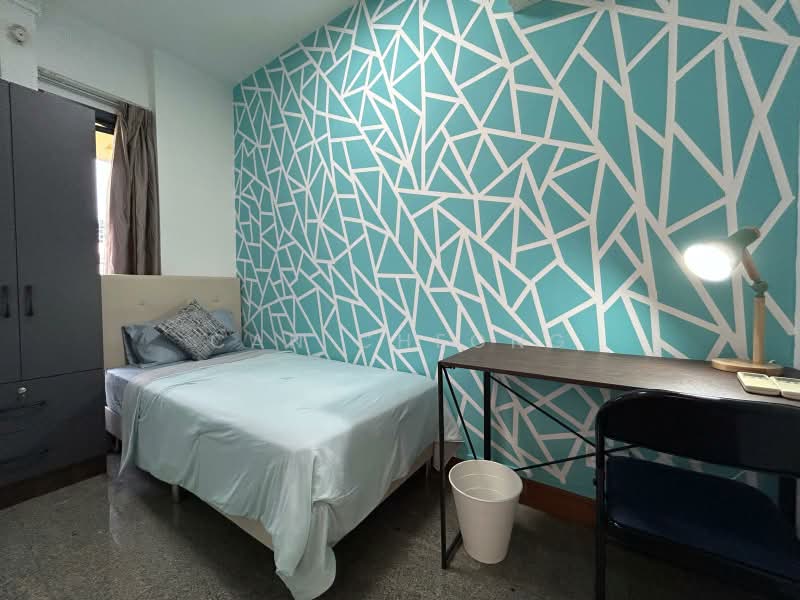 Westcove Condo, 12 West Coast Crescent, Room Rental, 150 sqft, Condominium For Rent, by Can Cheong, 500170569 - Bedroom - PropertyGuru.com.sg