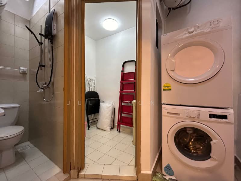 Heritage View, 10 Dover Rise, Room Rental, 180 sqft, Condominium For Rent, by Julie Kong, 500170570 - Bathroom - PropertyGuru.com.sg