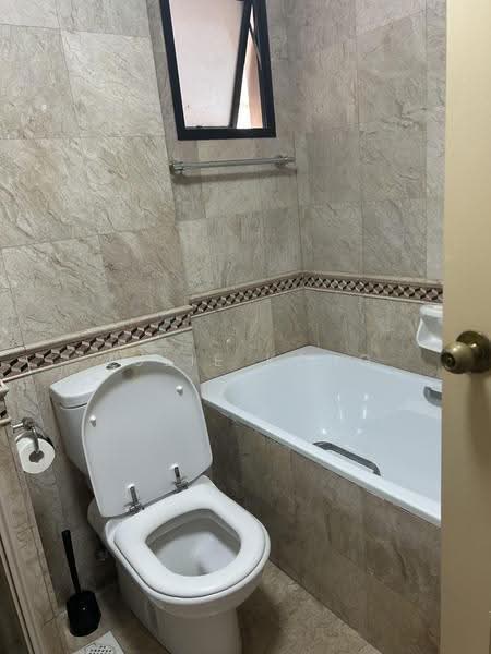 Heritage View, 10 Dover Rise, Buona Vista / West Coast / Clementi New Town, Room Rental, 180 sqft, Condominium For Rent, by Julie Kong, 500170570 - PropertyGuru.com.sg
