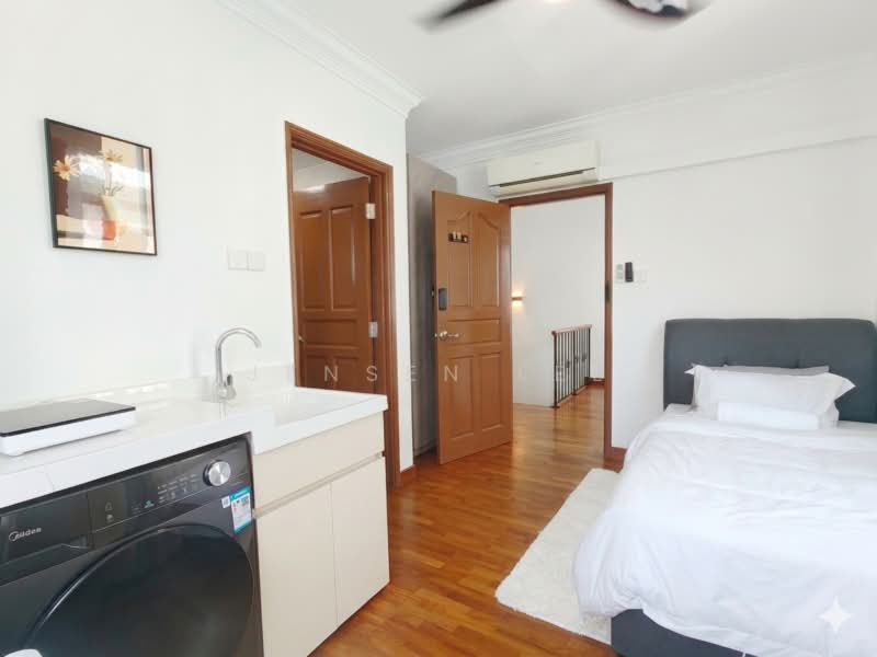 Landed living, near to NTU, no landlord stay, Westwood Crescent | Westwood Drive | Westwood Walk | Westwood Ave | Westwood Terrace, Room Rental, 180 sqft, Terraced House For Rent, by Jensen Lee, 500170578 - Bedroom - PropertyGuru.com.sg