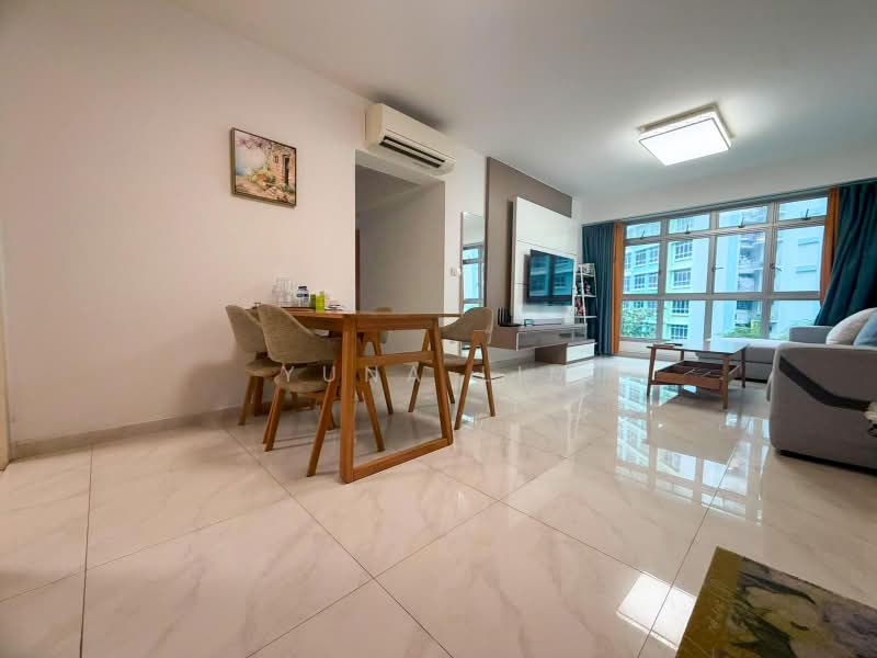 211A Compassvale Lane, 211A Compassvale Lane, 3 Bedrooms, 1,001 sqft, HDB Flat For Sale, by Yuna Lim, 500170590 - Living Room - PropertyGuru.com.sg