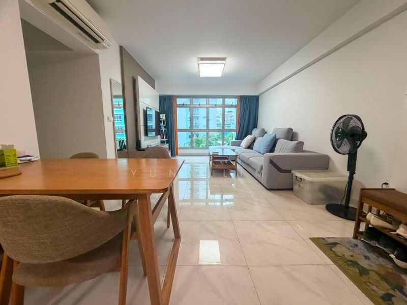 211A Compassvale Lane, 211A Compassvale Lane, 3 Bedrooms, 1,001 sqft, HDB Flat For Sale, by Yuna Lim, 500170590 - Living Room - PropertyGuru.com.sg