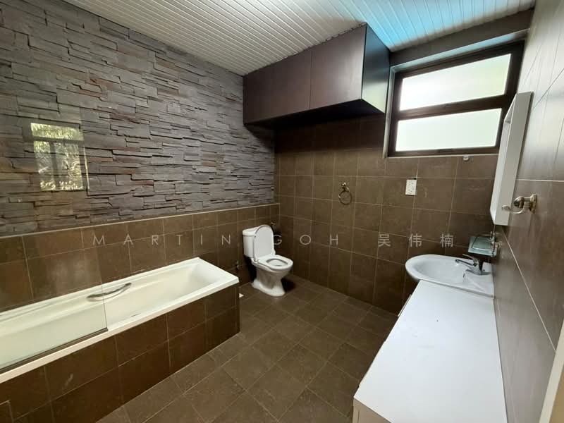 🔥Woollerton GCB 🔥mins to MRT & Orchard 🔥near BOTANIC GARDENS, , 7 Bedrooms, 8,000 sqft, Good Class Bungalow For Rent, by Martin Goh 吴伟楠, 500170607 - Bathroom - PropertyGuru.com.sg