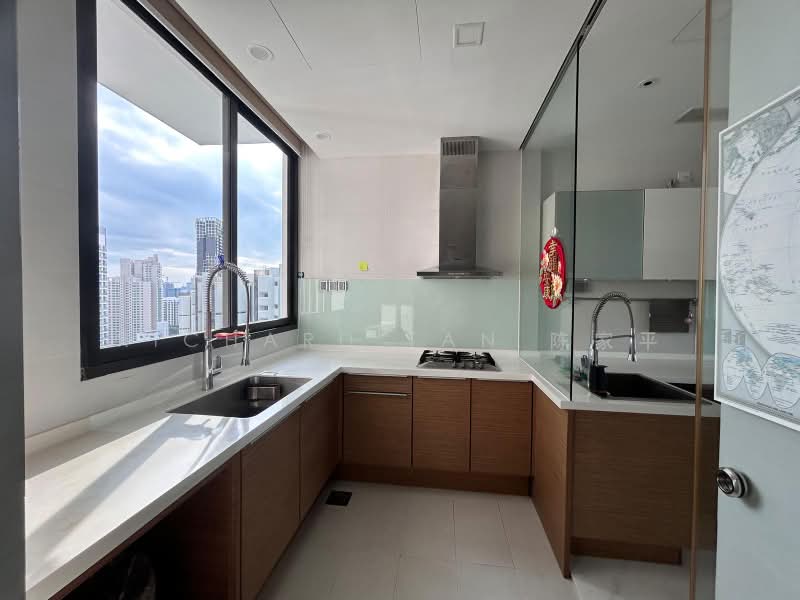 Leonie Parc View, 22 Leonie Hill Road, 4 Bedrooms, 2,012 sqft, Apartment For Sale, by Richard Tan 陈家平, 500170609 - Kitchen - PropertyGuru.com.sg