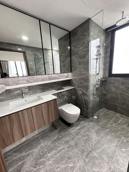 Lentor Modern, Lentor Central, 3 Bedrooms, 980 sqft, Condominium For Sale, by Yeong Wei Jian, 500170612 - Master Bathroom - PropertyGuru.com.sg