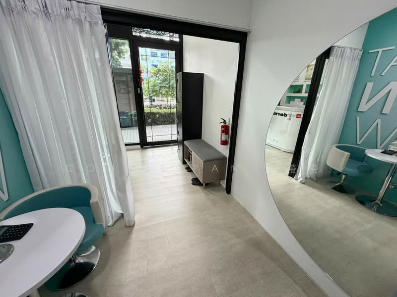 Stars of Kovan, 988 Upper Serangoon, 592 sqft, Mall Shop For Rent, by Connie Pan 潘瑩瑩, 500170616 - Entrance - CommercialGuru.com.sg