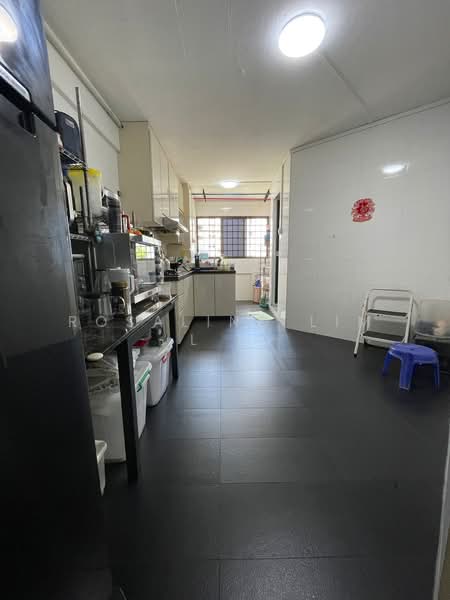 146 Yishun Street 11, 146 Yishun Street 11, 3 Bedrooms, 1,033 sqft, HDB Flat For Rent, by Rosalind Lim L H, 500170635 - Kitchen - PropertyGuru.com.sg