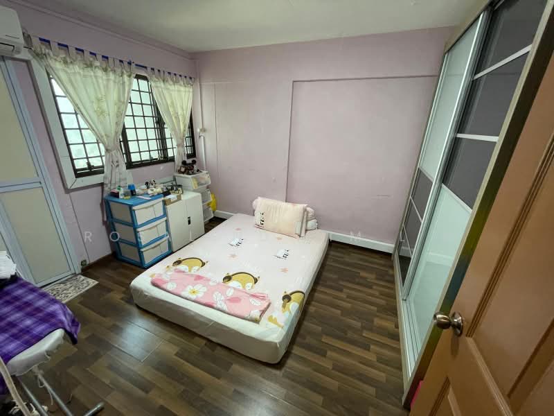 146 Yishun Street 11, 146 Yishun Street 11, 3 Bedrooms, 1,033 sqft, HDB Flat For Rent, by Rosalind Lim L H, 500170635 - Master Bedroom - PropertyGuru.com.sg