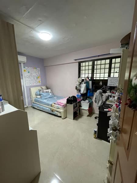 146 Yishun Street 11, 146 Yishun Street 11, 3 Bedrooms, 1,033 sqft, HDB Flat For Rent, by Rosalind Lim L H, 500170635 - Bedroom - PropertyGuru.com.sg