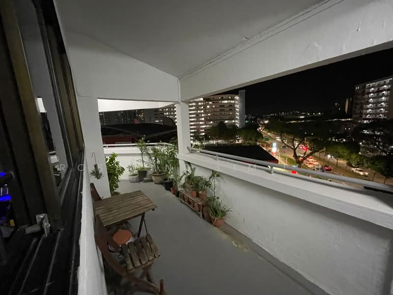 146 Yishun Street 11, 146 Yishun Street 11, 3 Bedrooms, 1,033 sqft, HDB Flat For Rent, by Rosalind Lim L H, 500170635 - Balcony - PropertyGuru.com.sg