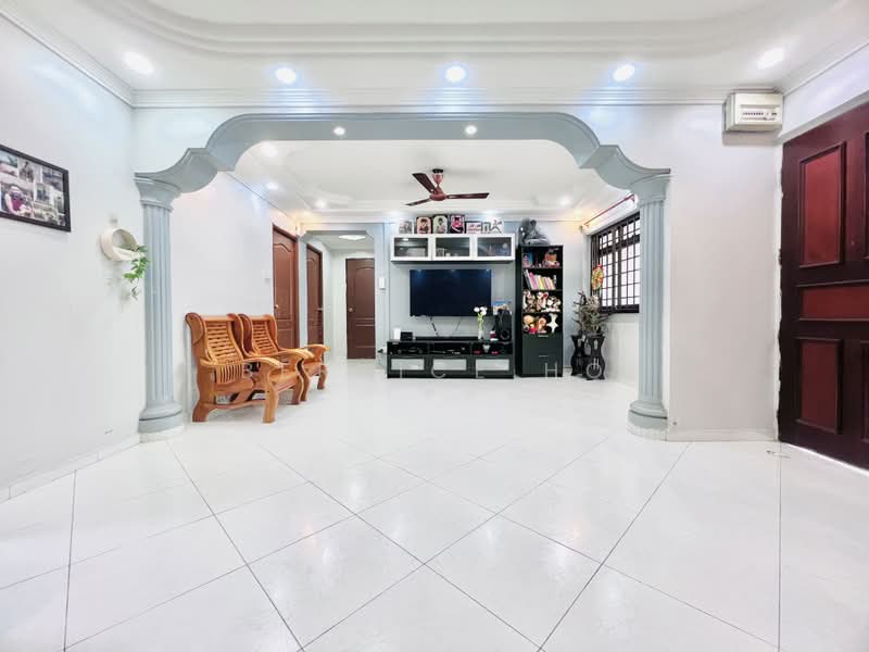 607 Woodlands Ring Road, 607 Woodlands Ring Road, 3 Bedrooms, 1,087 sqft, HDB Flat For Sale, by Bernice Ho, 500170647 - Living Room - PropertyGuru.com.sg