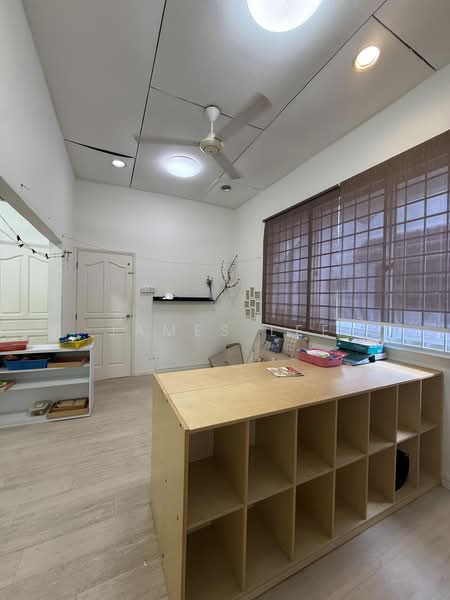 Lengkong Dua, Lengkong Dua, 5 Bedrooms, 4,500 sqft, Semi-Detached House For Sale, by James Lee, 500170659 - Interior - PropertyGuru.com.sg
