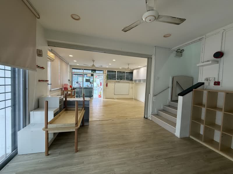 Lengkong Dua, Lengkong Dua, 5 Bedrooms, 4,500 sqft, Semi-Detached House For Sale, by James Lee, 500170659 - Interior - PropertyGuru.com.sg