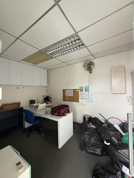Lengkong Dua, Lengkong Dua, 5 Bedrooms, 4,500 sqft, Semi-Detached House For Sale, by James Lee, 500170659 - Study - PropertyGuru.com.sg