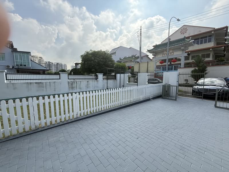 Lengkong Dua, Lengkong Dua, 5 Bedrooms, 4,500 sqft, Semi-Detached House For Sale, by James Lee, 500170659 - Exterior - PropertyGuru.com.sg