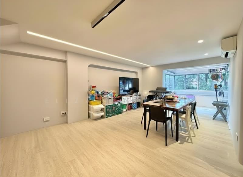 122 Hougang Avenue 1, 122 Hougang Avenue 1, 3 Bedrooms, 1,474 sqft, HDB Flat For Sale, by Elizabeth Chua, 500170661 - Living Room - PropertyGuru.com.sg