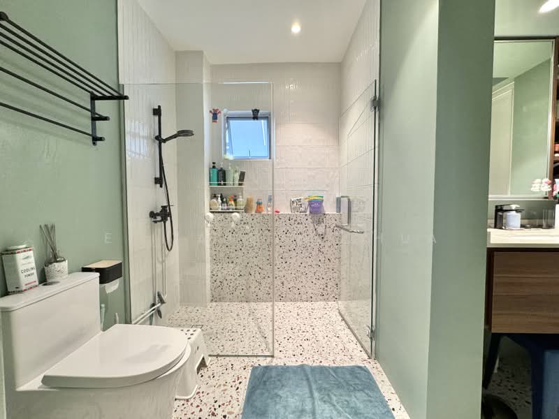 122 Hougang Avenue 1, 122 Hougang Avenue 1, 3 Bedrooms, 1,474 sqft, HDB Flat For Sale, by Elizabeth Chua, 500170661 - Bathroom - PropertyGuru.com.sg