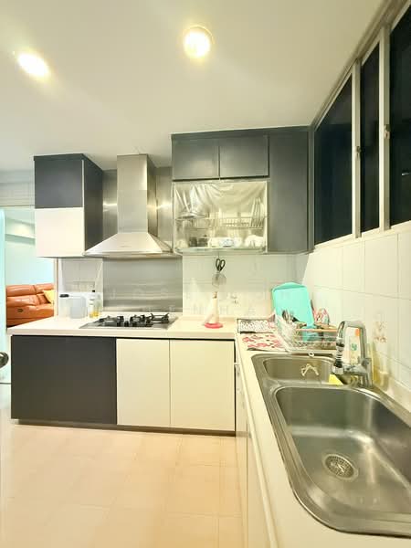 Bishan Park Condo, 20 Sin Ming Walk, 4 Bedrooms, 1,507 sqft, Condominium For Sale, by Jose Loh Zhenhao, 500170662 - Kitchen - PropertyGuru.com.sg