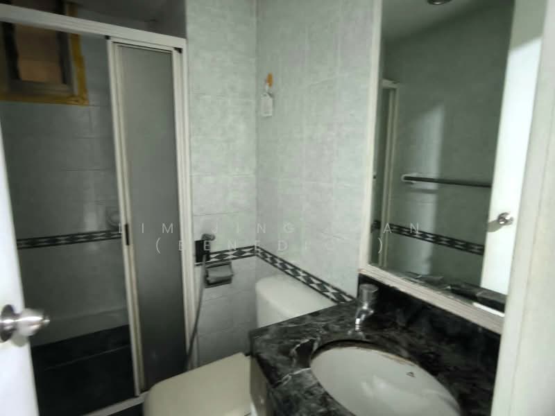 Orchid Park Condominium, 81 Yishun Street 81, Room Rental, 150 sqft, Condominium For Rent, by Lim Jing Tuan (Benedict), 500170666 - Bathroom - PropertyGuru.com.sg