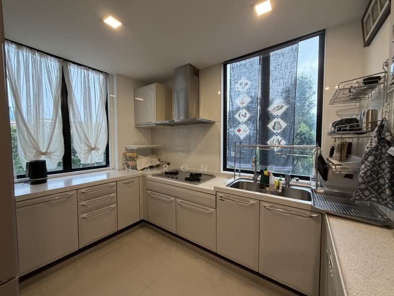 The Chatelet, 16B Margoliouth Road, 3 Bedrooms, 1,507 sqft, Condominium For Sale, by Sharon Nio, 500170673 - PropertyGuru.com.sg