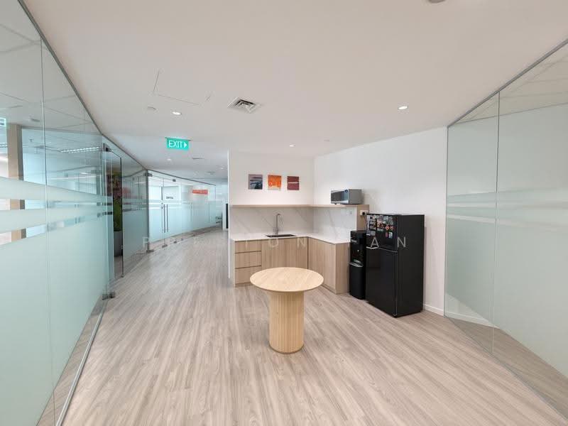 20 Collyer Quay, 20 Collyer Quay, Boat Quay / Raffles Place / Marina, 2,325 sqft, Office For Rent, by Preston Tan, 500170676 - Kitchen - CommercialGuru.com.sg