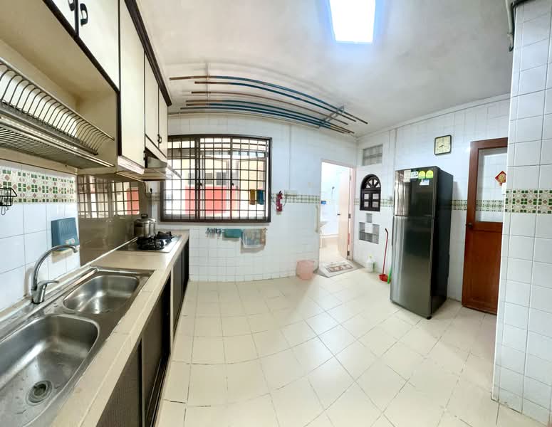 309 Tampines Street 32, 309 Tampines Street 32, 4 Bedrooms, 1,539 sqft, HDB Flat For Rent, by Ken Tan, 500170684 - Kitchen - PropertyGuru.com.sg