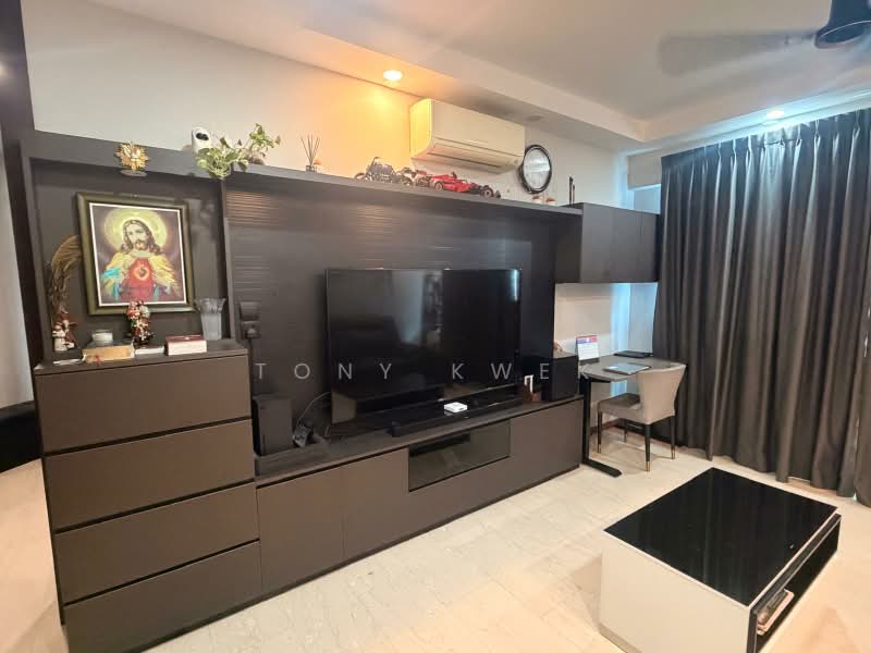 Northoaks, 32 Woodlands Crescent, 3 Bedrooms, 1,292 sqft, Condominium For Sale, by Tony Kwek, 500170707 - Living Room - PropertyGuru.com.sg