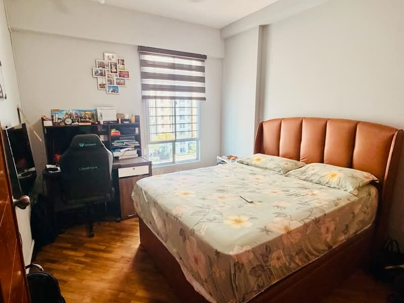Northoaks, 32 Woodlands Crescent, 3 Bedrooms, 1,292 sqft, Condominium For Sale, by Tony Kwek, 500170707 - Bedroom - PropertyGuru.com.sg