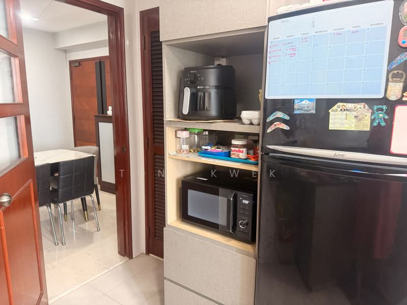 Northoaks, 32 Woodlands Crescent, 3 Bedrooms, 1,292 sqft, Condominium For Sale, by Tony Kwek, 500170707 - Kitchen - PropertyGuru.com.sg