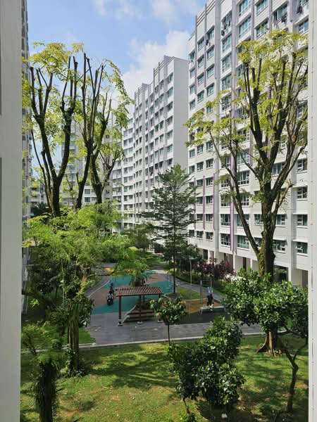 575 Woodlands Glen, 575 Woodlands Drive 16, Room Rental, 120 sqft, HDB Flat For Rent, by Julian Li, 500170713 - Exterior - PropertyGuru.com.sg