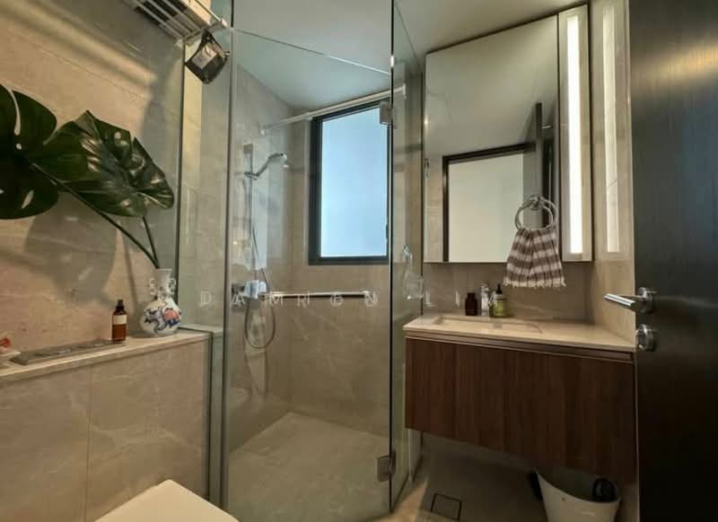 JadeScape, 16 Shunfu Road, 3 Bedrooms, 904 sqft, Condominium For Sale, by Damien Lim, 500170714 - Bathroom - PropertyGuru.com.sg