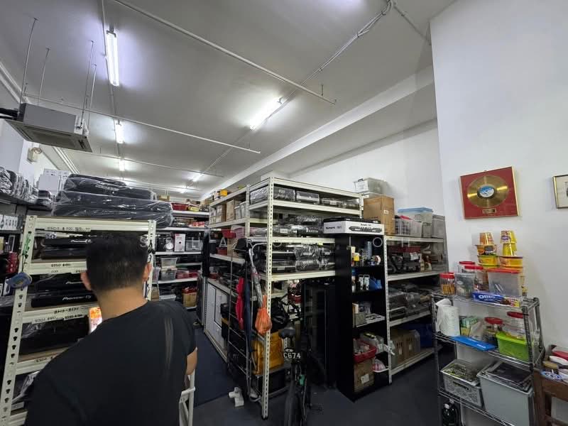 Midview Building, 50 Bukit Batok Street 23, 1,711 sqft, Light Industrial (B1) For Rent, by Ssharon Loh, 500170728 - CommercialGuru.com.sg
