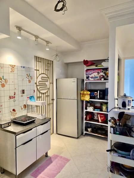 204A Compassvale Drive, 204A Compassvale Drive, Room Rental, 50 sqft, HDB Flat For Rent, by May Lim 林美卿, 500170742 - Kitchen - PropertyGuru.com.sg