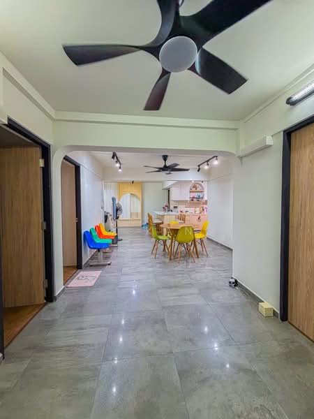 414 Commonwealth Avenue West, 414 Commonwealth Avenue West, 3 Bedrooms, 1,345 sqft, HDB Flat For Sale, by JX Kang, 500170759 - Living Room - PropertyGuru.com.sg