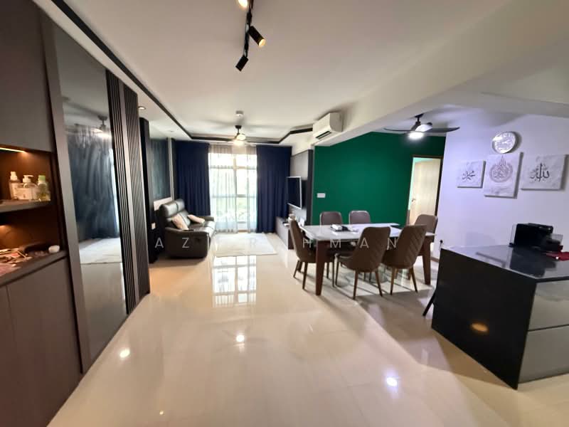 406C Northshore Drive, 406C Northshore Drive, 3 Bedrooms, 1,012 sqft, HDB Flat For Sale, by Azi Rahman, 500170762 - Living Room - PropertyGuru.com.sg