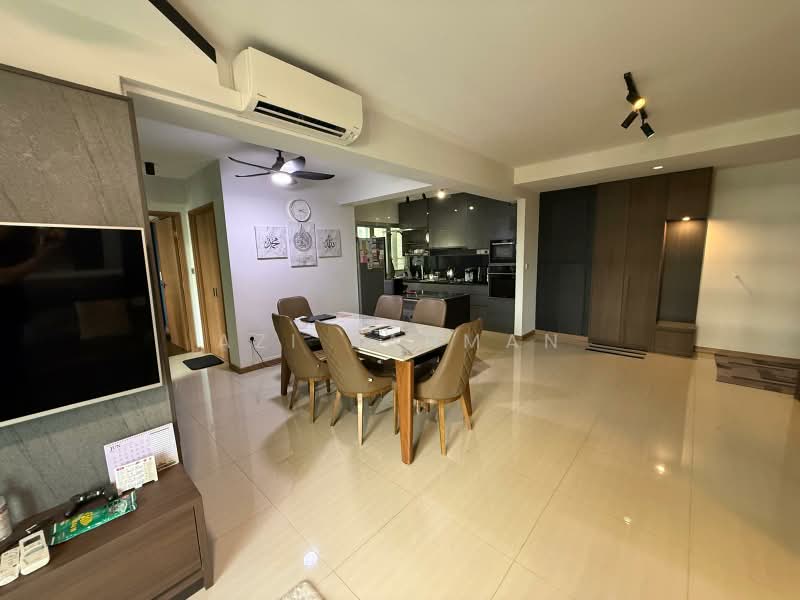 406C Northshore Drive, 406C Northshore Drive, 3 Bedrooms, 1,012 sqft, HDB Flat For Sale, by Azi Rahman, 500170762 - Living Room - PropertyGuru.com.sg