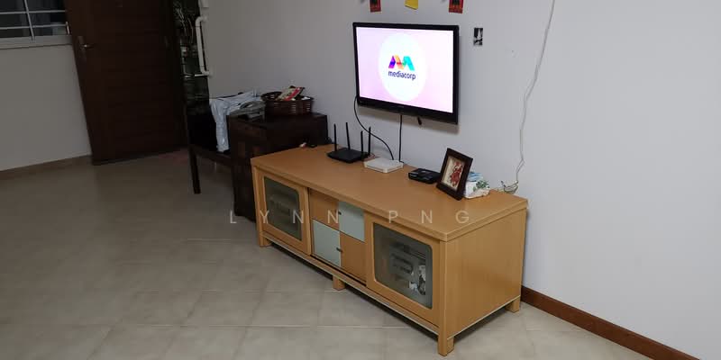 236 Serangoon Avenue 3, 236 Serangoon Avenue 3, Room Rental, 100 sqft, HDB Flat For Rent, by Lynn Png, 500170764 - Living Room - PropertyGuru.com.sg
