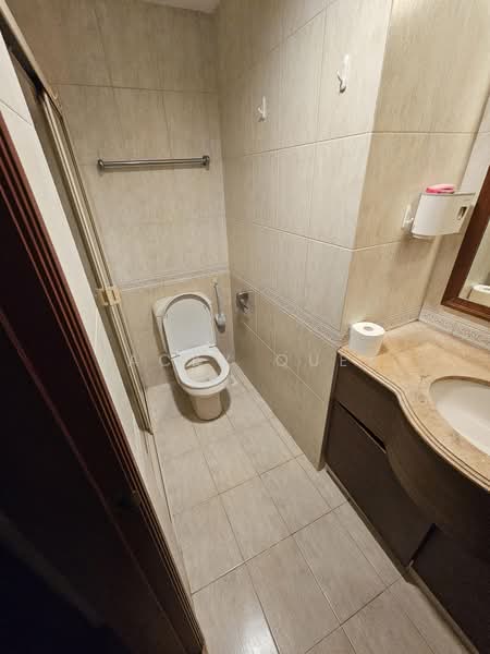 East Meadows, 32 Tanah Merah Kechil Road, Room Rental, 100 sqft, Condominium For Rent, by Jacky Quek, 500170767 - Bathroom - PropertyGuru.com.sg