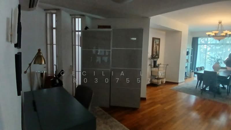 Elizabeth Heights, 57 Cairnhill Road, 4 Bedrooms, 2,530 sqft, Condominium For Sale, by Cecilia Lim R030755Z, 500170771 - Dining Room - PropertyGuru.com.sg