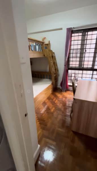 Parkview Apartments, 1 Bukit Batok Street 25, 3 Bedrooms, 1,087 sqft, Condominium For Rent, by Joyce Ng, 500170775 - Bedroom - PropertyGuru.com.sg