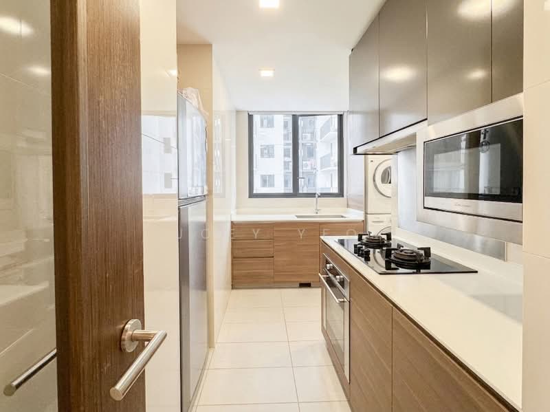 Foresque Residences, 107 Petir Road, 3 Bedrooms, 1,130 sqft, Condominium For Sale, by Joey Yeo, 500170787 - Kitchen - PropertyGuru.com.sg