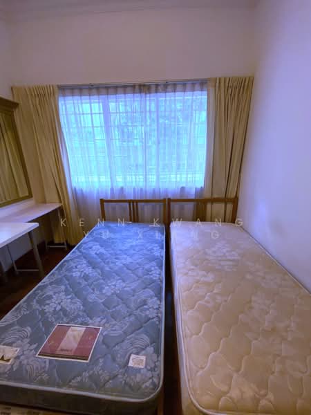 Royal Palm Mansions, 330 Pasir Panjang Road, 3 Bedrooms, 1,238 sqft, Condominium For Rent, by Kenn Kwang Yu Xiang, 500170795 - Bedroom - PropertyGuru.com.sg
