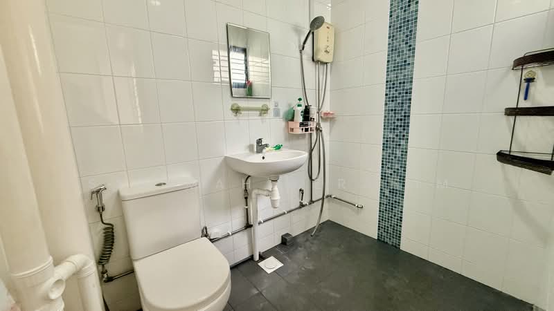 621 Yishun Ring Road, 621 Yishun Ring Road, 2 Bedrooms, 785 sqft, HDB Flat For Sale, by Sarimah Berahim, 500170799 - En suite Bath - PropertyGuru.com.sg