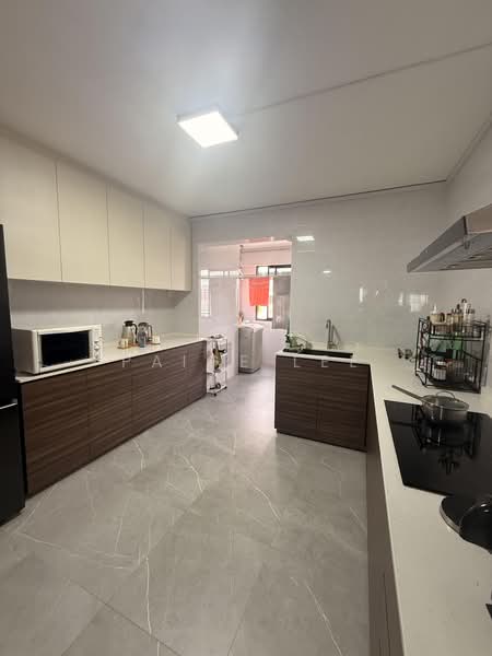 424 Hougang Avenue 6, 424 Hougang Avenue 6, 3 Bedrooms, 1,130 sqft, HDB Flat For Sale, by Paige Lee, 500170854 - Kitchen - PropertyGuru.com.sg