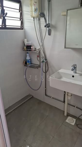 310 Yishun Ring Road, 310 Yishun Ring Road, Room Rental, 150 sqft, HDB Flat For Rent, by Steven Choo, 500170864 - Bathroom - PropertyGuru.com.sg
