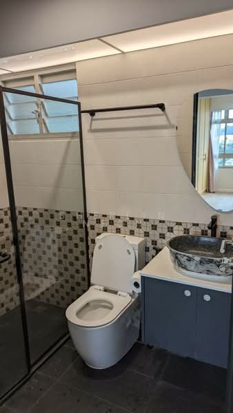 127D Kim Tian Road, 127D Kim Tian Road, 3 Bedrooms, 947 sqft, HDB Flat For Rent, by Sherlyn Neoh, 500170873 - Bathroom - PropertyGuru.com.sg