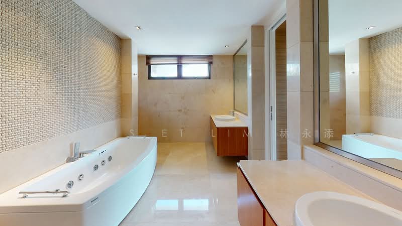 Ocean Drive, Ocean Drive, 6 Bedrooms, 9,680 sqft, Bungalow House For Sale, by Danis ET Lim 林永添, 500170876 - Bathroom - PropertyGuru.com.sg