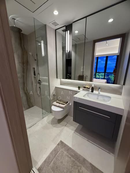 Vela Bay, 1 Bayshore Walk, 4 Bedrooms, 1,582 sqft, Condominium For Sale, by Alexandra Wong, 500170879 - Bathroom - PropertyGuru.com.sg