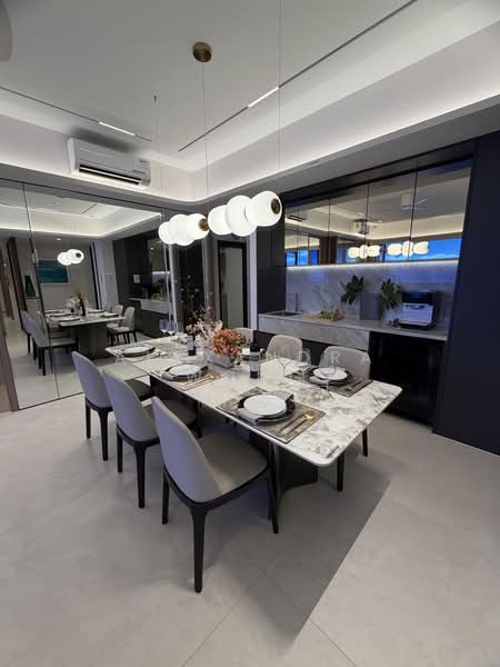 Vela Bay, 1 Bayshore Walk, 4 Bedrooms, 1,582 sqft, Condominium For Sale, by Alexandra Wong, 500170879 - Dining Room - PropertyGuru.com.sg
