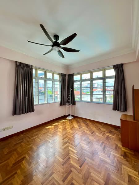St. Patrick's Green, 49 St. Patrick's Road, 3 Bedrooms, 1,087 sqft, Condominium For Sale, by Terence Tee (郑志翔), 500170883 - Master Bedroom - PropertyGuru.com.sg